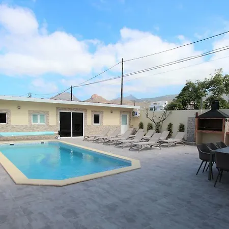 Viva Tropical Вилла Бусанада